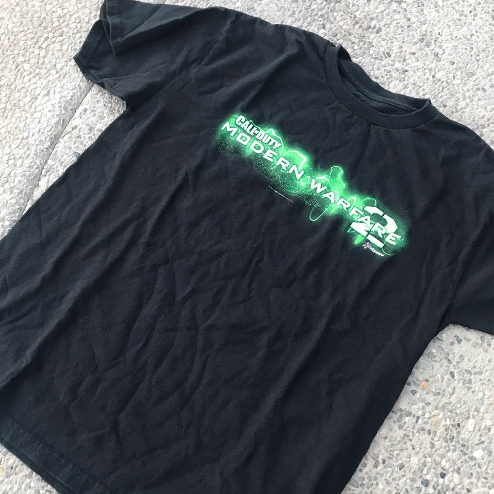 Call of duty modern warfare T-shirt